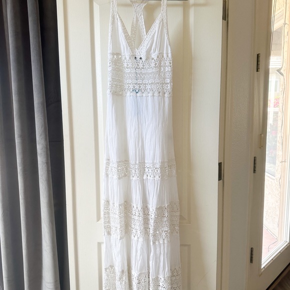 Solitaire Dresses & Skirts - Solitaire Swim white lace maxi beach sun dress NWT medium
